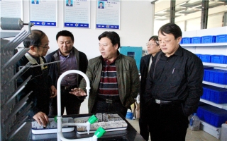 山東大學(xué)機(jī)械工程學(xué)院仇道濱書記、馮顯英教授蒞臨公司